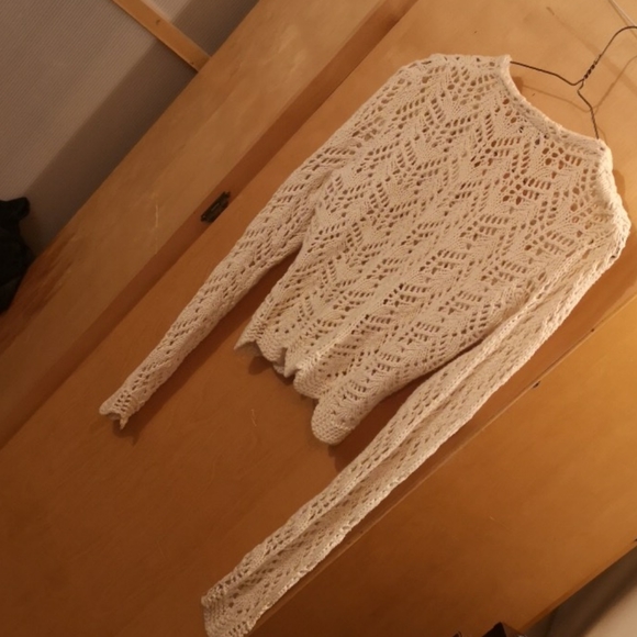 Short crocheted cardigan - Picture 2 of 3